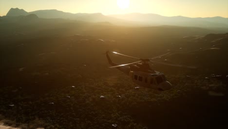 Helicóptero-Militar-De-Los-Estados-Unidos-En-Cámara-Lenta-En-Vietnam